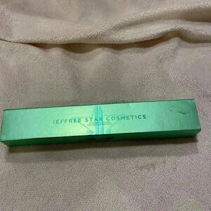 Jeffree Star A$$ets Automatic Eyeliner